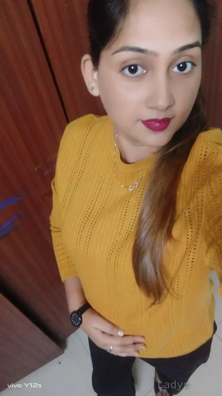 Rajkot, 23 years old Rajkot escort girl with big tits, height 154 sm, Weight  kg