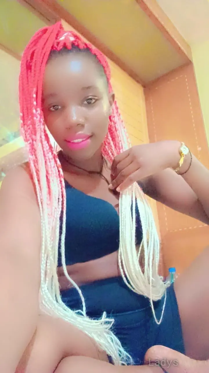 Robbie, 23 years old Rajkot escort girl with big tits, height 154 sm, Weight  kg