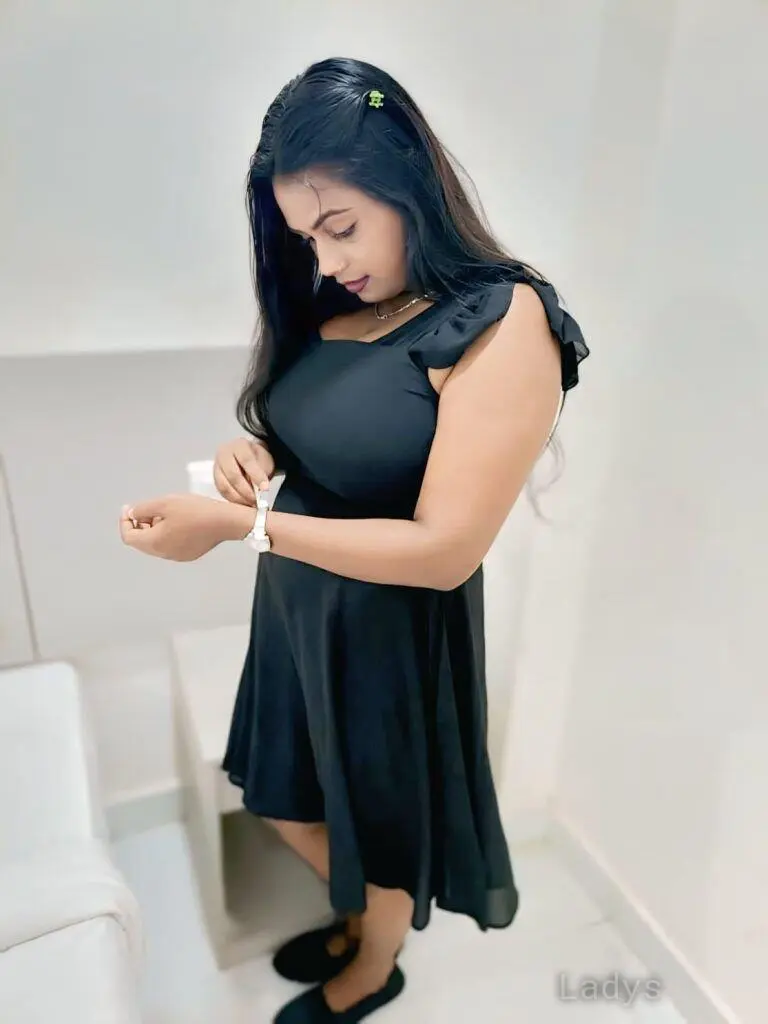Alexandra, 21 years beautiful nude Rajkot escorts girl, height 154 sm, Weight kg