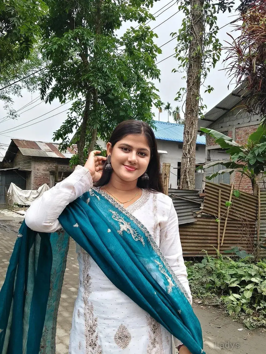 Payal, 22 years beautiful nude Rajkot escorts girl, height sm, Weight kg