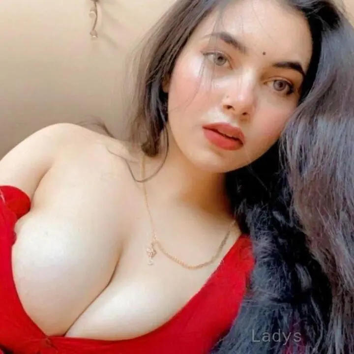 Vyamini, 21 years beautiful nude Rajkot escorts girl, height 153 sm, Weight  kg