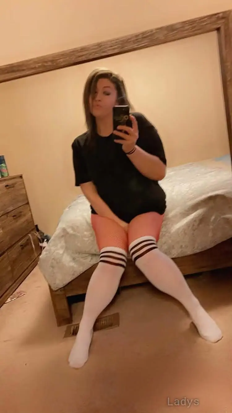 Macy Jay, 30 years beautiful nude Raleigh escorts girl, height 168 sm, Weight 65 kg
