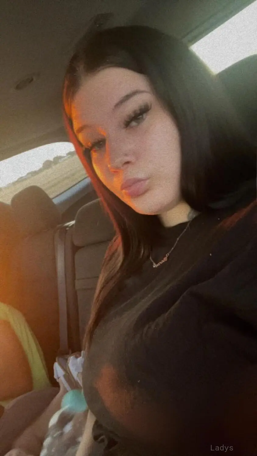 Maddie, 30 years beautiful nude Raleigh escorts girl, height 162 sm, Weight 63 kg