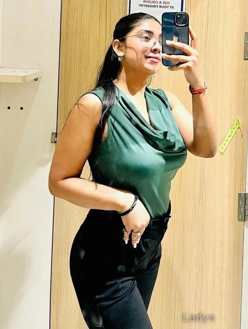 Lalpur, 21 years old Ranchi escort girl with big tits, height 154 sm, Weight  kg