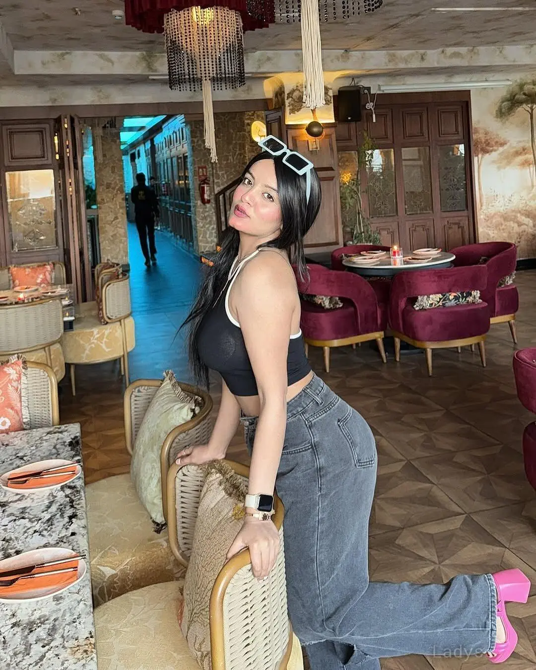 Maya, 23 years old Ranchi escort girl with big tits, height 154 sm, Weight  kg