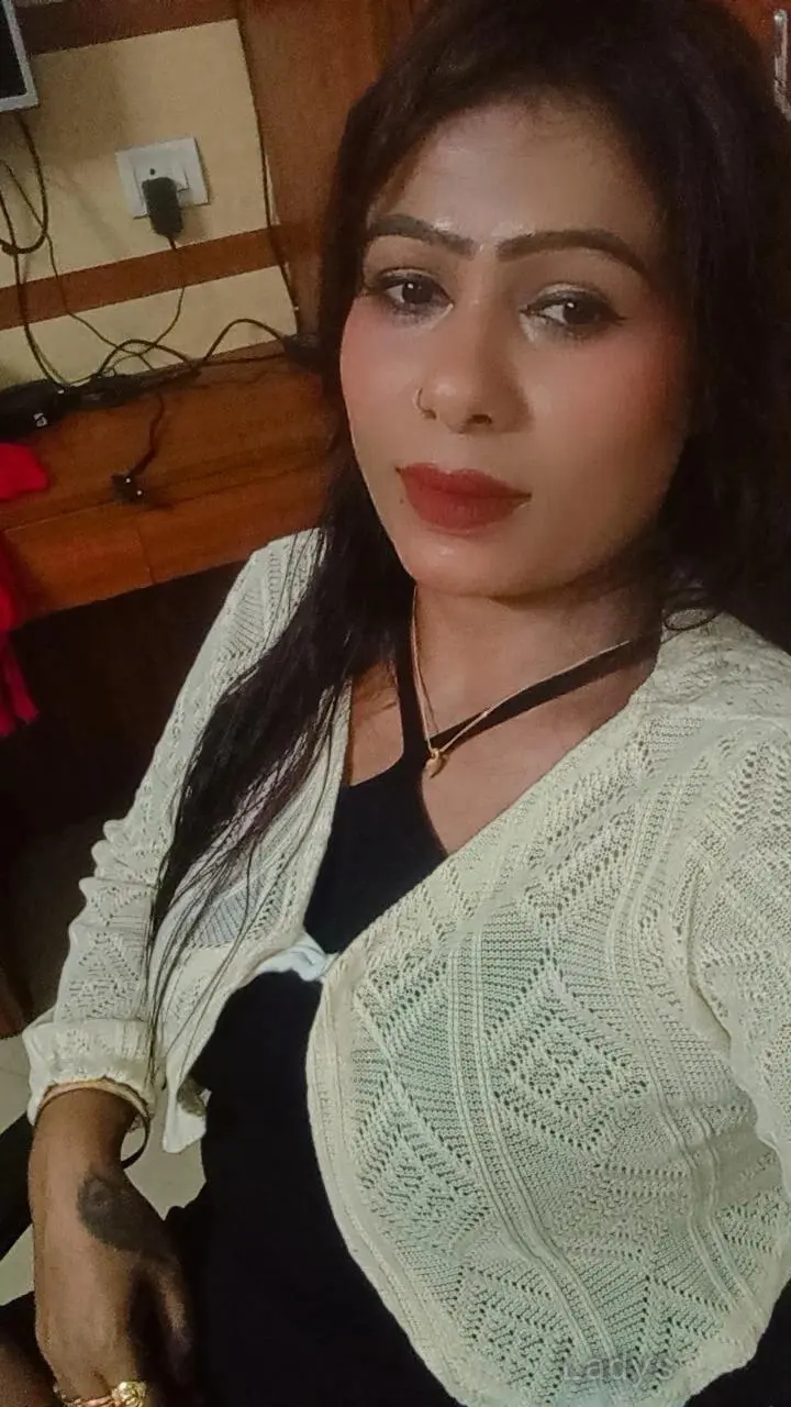 Alice, 22 years beautiful nude Ranchi escorts girl, height 157 sm, Weight  kg