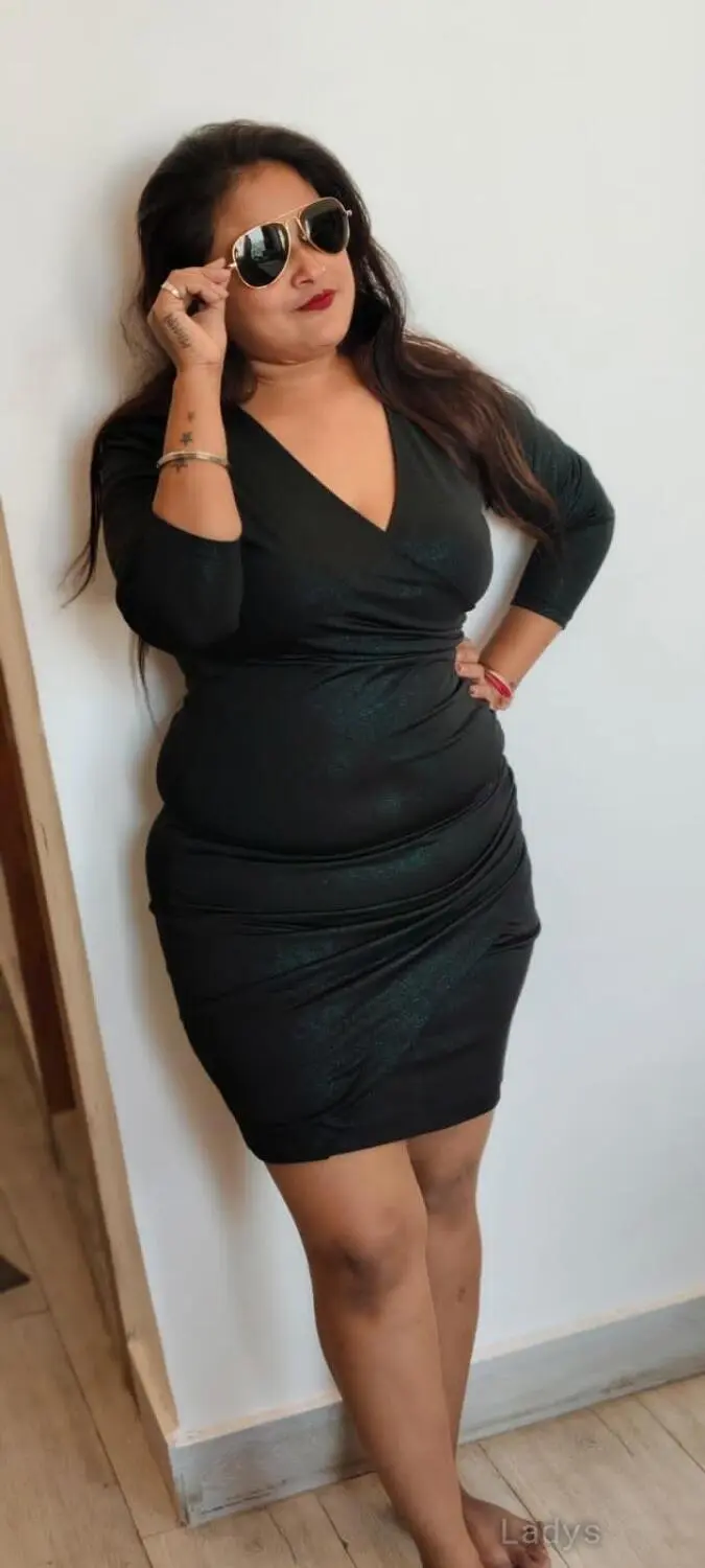 Alice, 22 years beautiful nude Ranchi escorts girl, height 154 sm, Weight  kg