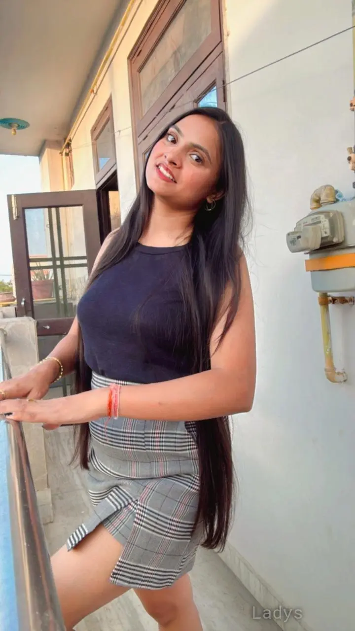 Lola, 25 years beautiful nude Ranchi escorts girl, height 154 sm, Weight  kg