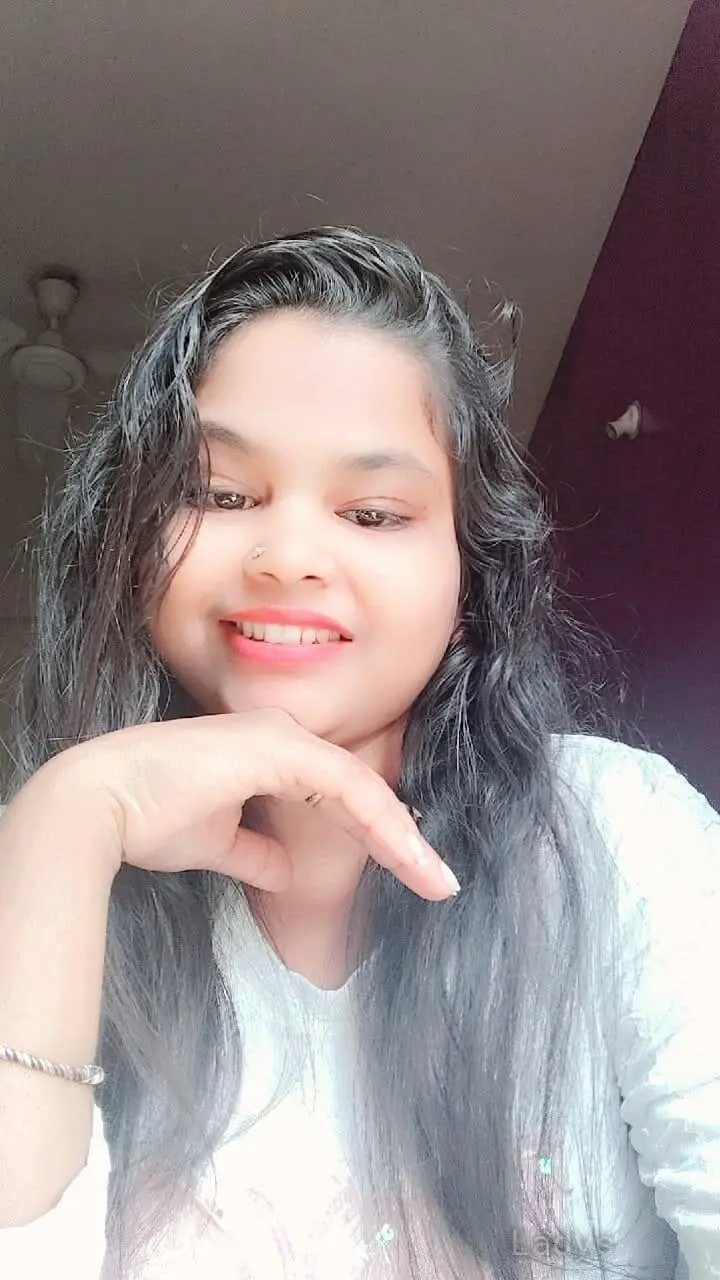 Riya, 23 years beautiful nude Ranchi escorts girl, height 160 sm, Weight  kg