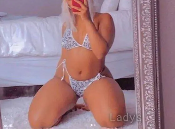 Kimbali, 26 years old Randburg escort girl with big tits, height 159 sm, Weight  kg