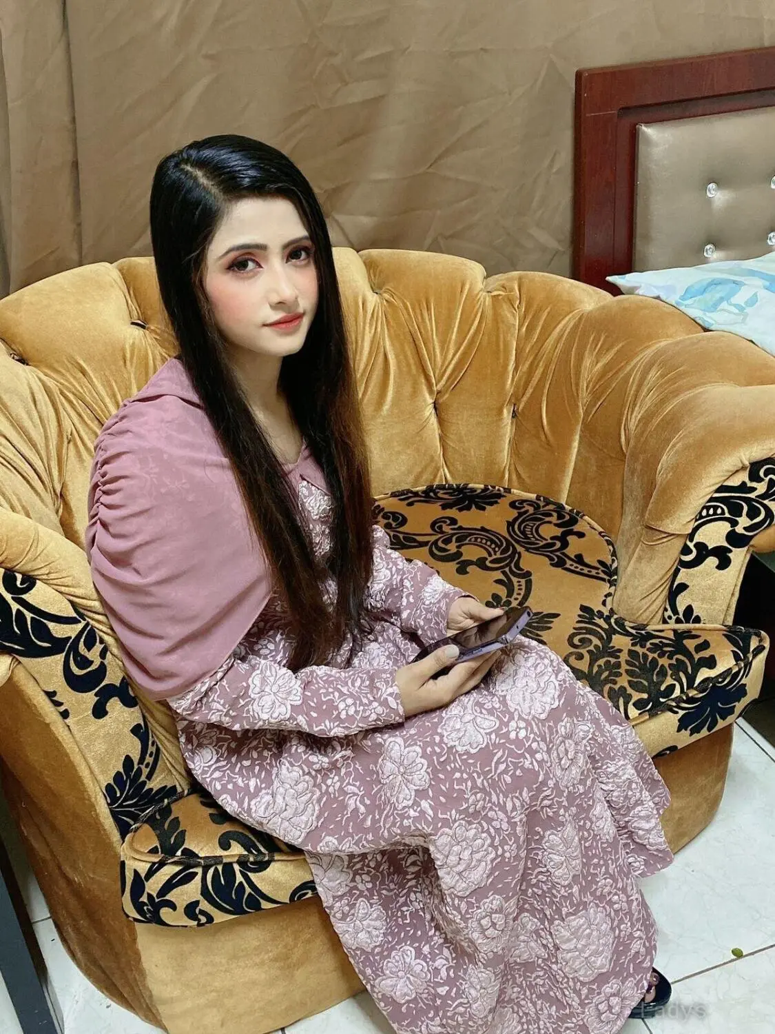 Falak, 21 years old Ras Al Khaimah escort girl with big tits, height 167 sm, Weight kg