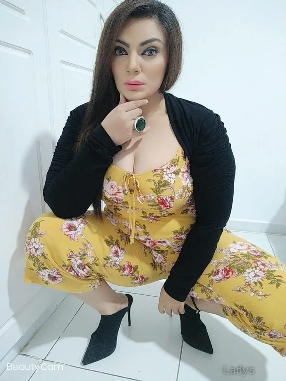 Ghazal, 24 years old Ras Al Khaimah escort girl with big tits, height 167 sm, Weight kg