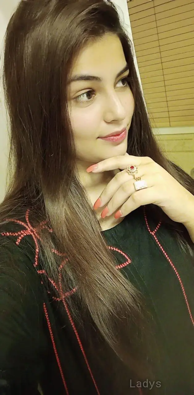 Heena, 23 years old Ras Al Khaimah escort girl with big tits, height 167 sm, Weight kg