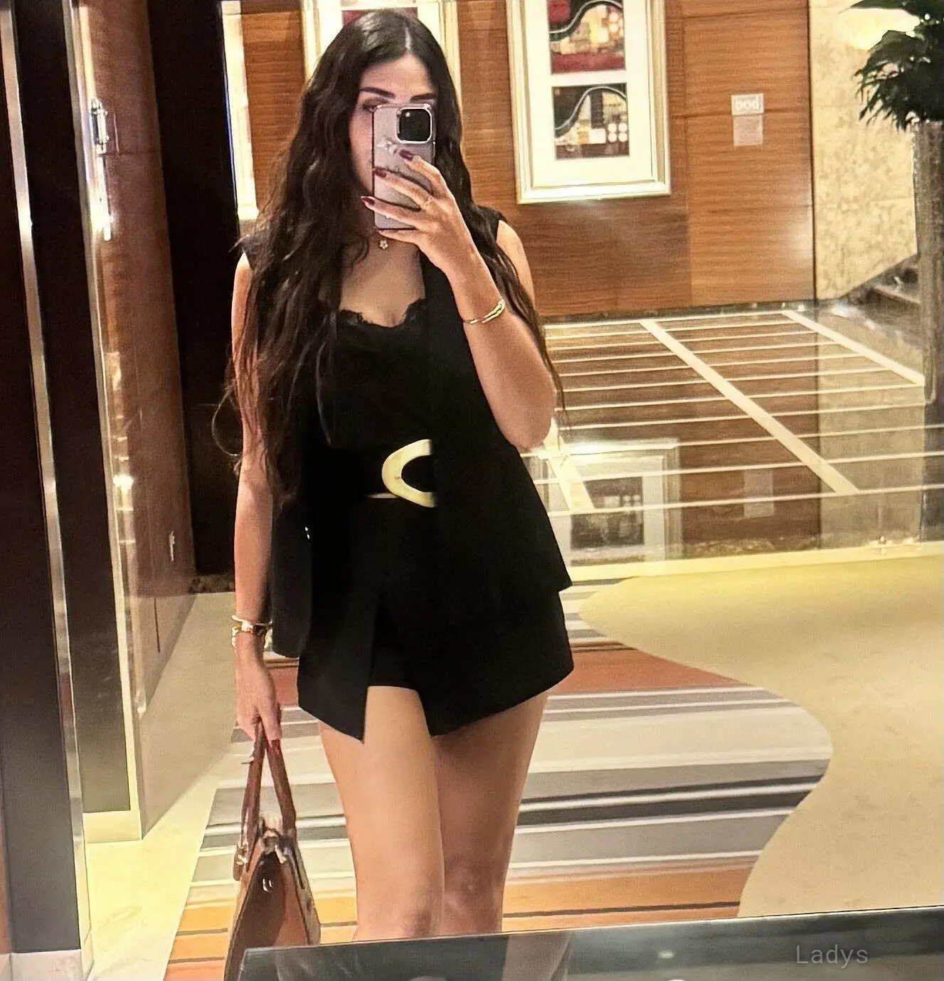 Luna, 23 years old Ras Al Khaimah escort girl with big tits, height 169 sm, Weight  kg