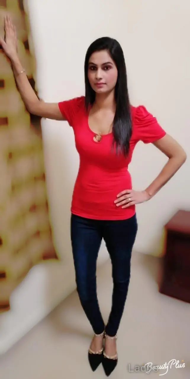 Nazia, 21 years beautiful nude Ras Al Khaimah escorts girl, height 166 sm, Weight kg