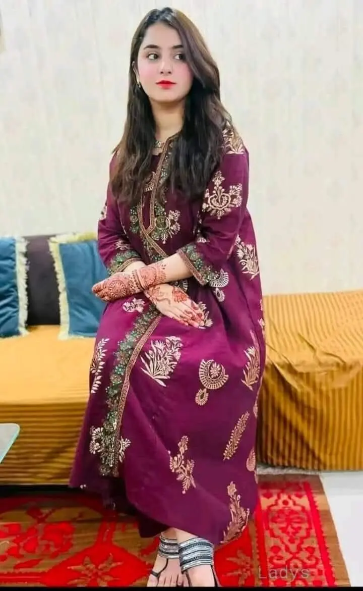 Priya Sharma, 21 years beautiful nude Ras Al Khaimah escorts girl, height 165 sm, Weight  kg