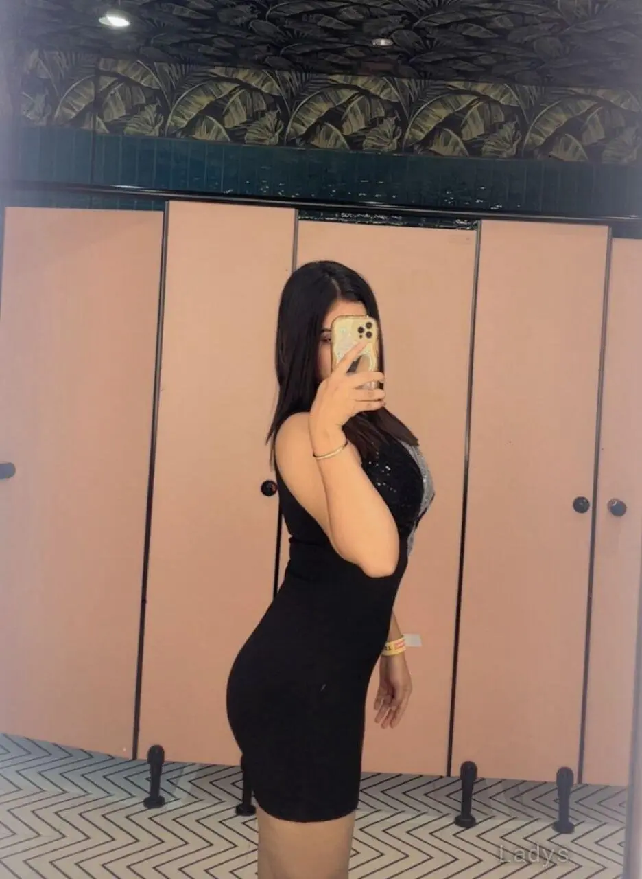 Tanishka, 23 years old Rayong escort girl with big tits, height 154 sm, Weight  kg