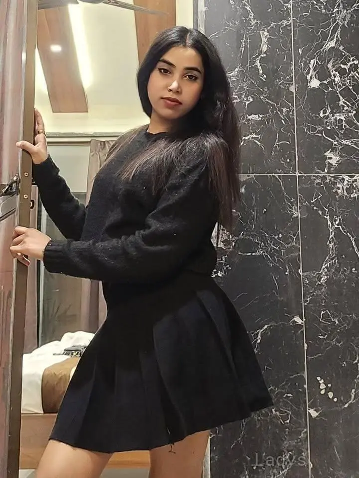 Bella, 22 years beautiful nude Rayong escorts girl, height 154 sm, Weight  kg
