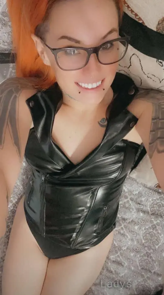 RUTHFun, 27 years beautiful nude Redmond escorts girl, height 162 sm, Weight 69 kg