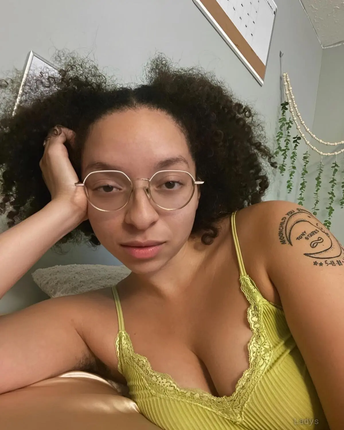 Brûlante de désir,prête à t’emmener loin, 25 years beautiful nude Reims escorts girl, height 172 sm, Weight 44 kg