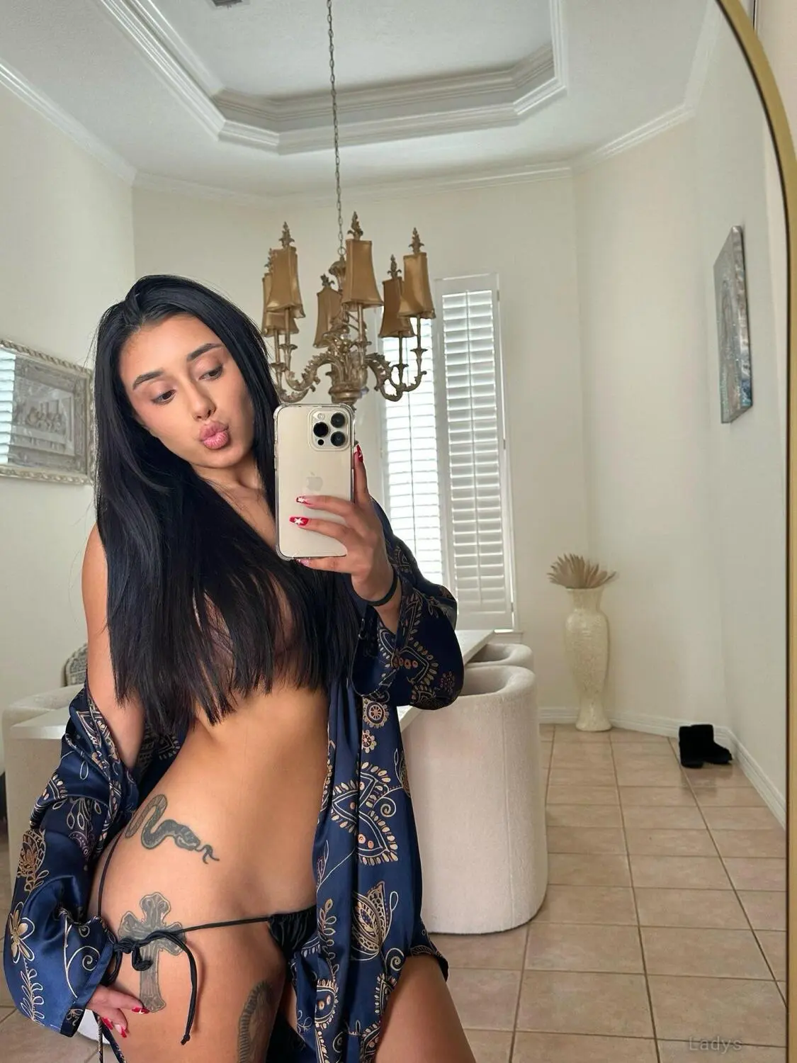 Dora Jane, 26 years beautiful nude Reno escorts girl, height 167 sm, Weight 48 kg