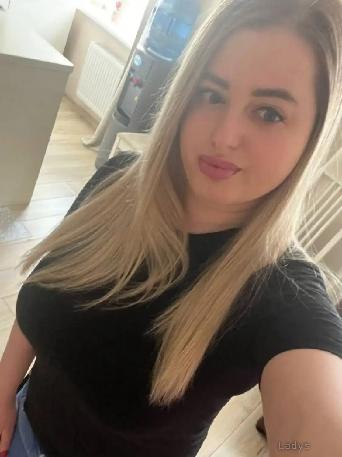 VIKI, 25 years old Riga escort girl with big tits, height 166 sm, Weight 65 kg