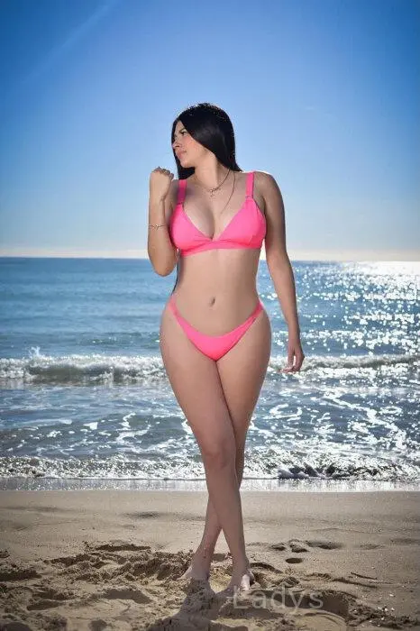Alice, 28 years beautiful nude Riga escorts girl, height 161 sm, Weight 57 kg