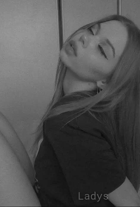 Angel, 24 years beautiful nude Riga escorts girl, height 165 sm, Weight 52 kg