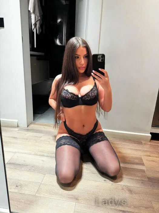 Anna, 28 years beautiful nude Riga escorts girl, height 168 sm, Weight 51 kg