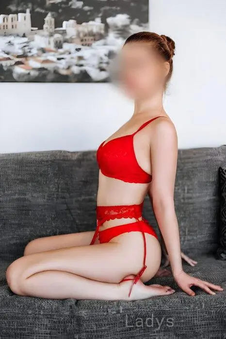 Mia, 27 years beautiful nude Riga escorts girl, height 165 sm, Weight 58 kg