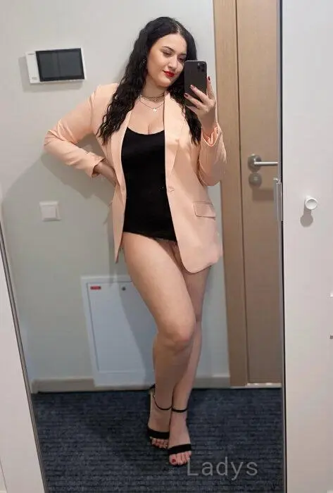 Mia Kasey, 28 years beautiful nude Riga escorts girl, height 165 sm, Weight 61 kg