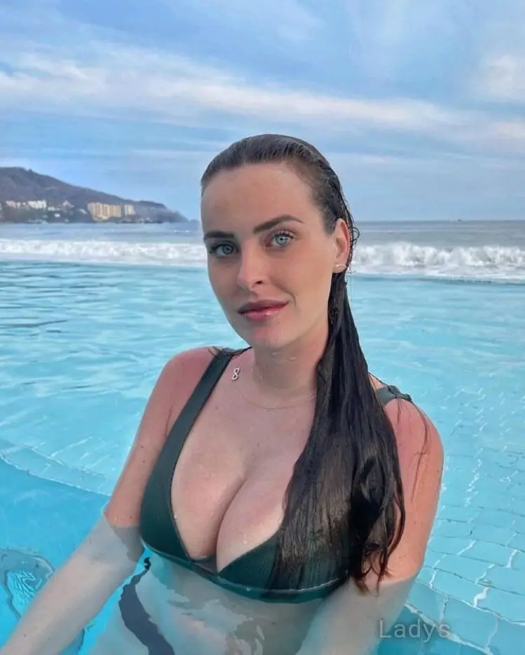 Leena Hakkinen, 27 years old Rio De Janeiro escort girl with big tits, height 176 sm, Weight 57 kg