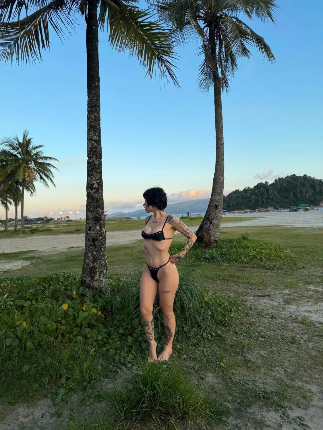 Manoela Rodrigues, 24 years old Rio De Janeiro escort girl with big tits, height 159 sm, Weight 54 kg
