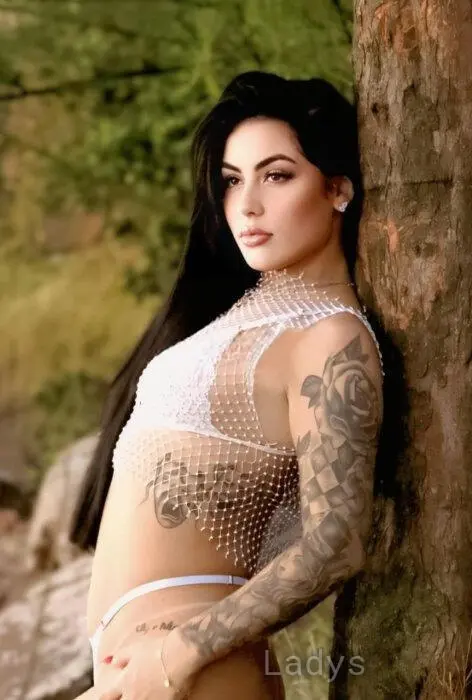 Jade Rios, 20 years beautiful nude Rio De Janeiro escorts girl, height 159 sm, Weight 60 kg