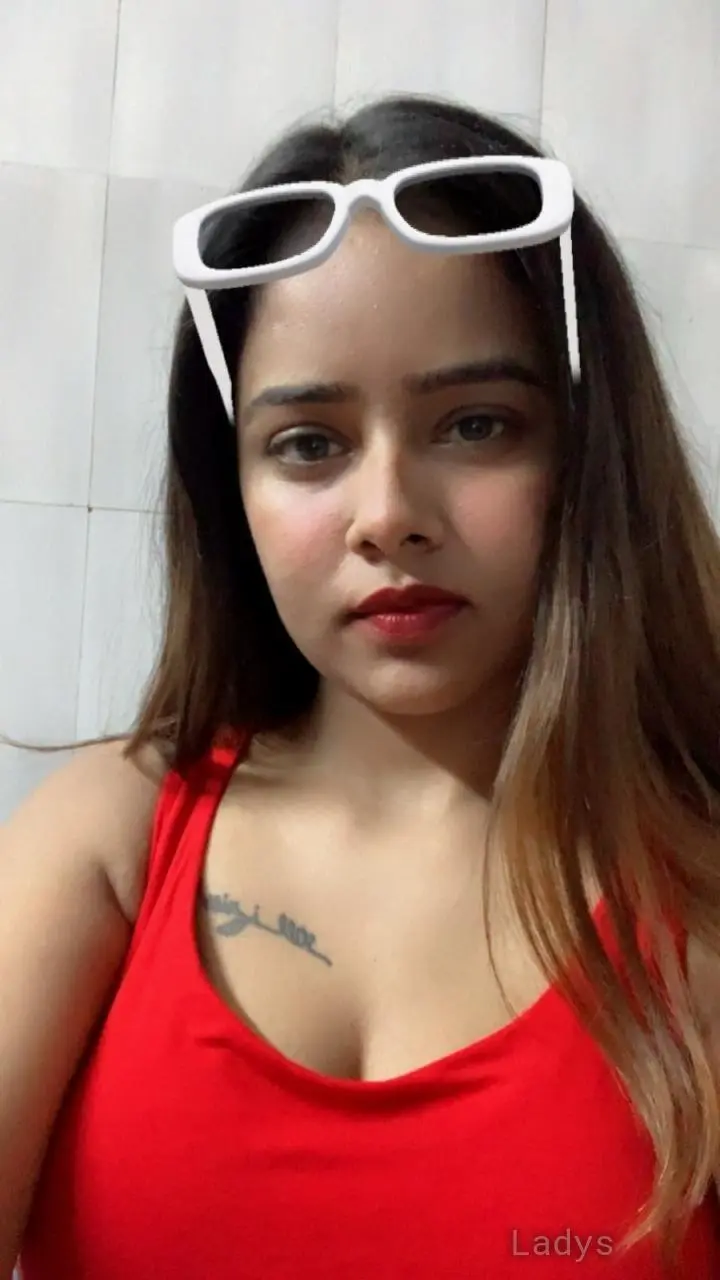 Roma Pandey Escorts Service, years beautiful nude RIshikesh escorts girl, height sm, Weight kg