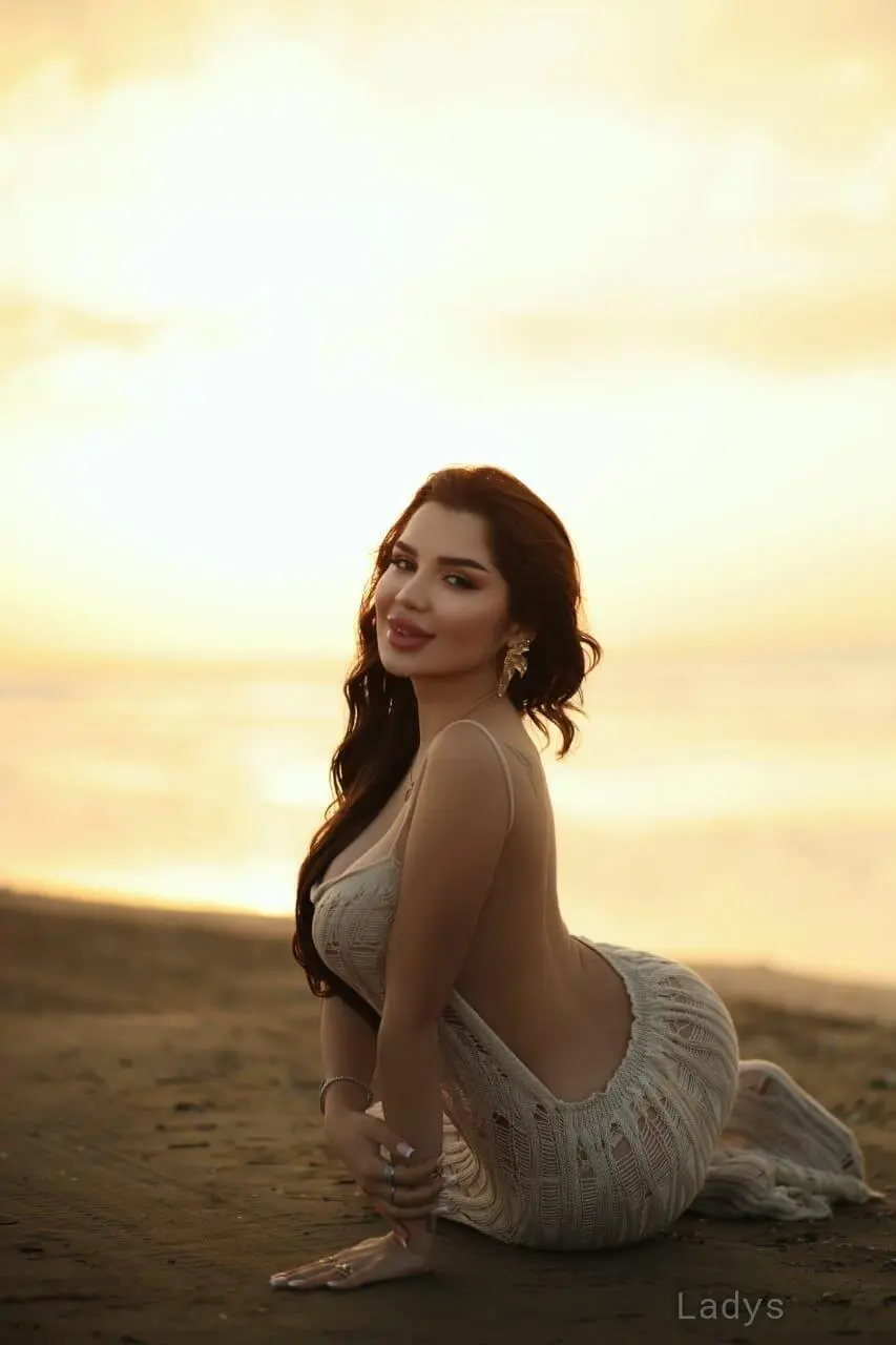 Alice, 22 years old Riyadh escort girl with big tits, height 167 sm, Weight  kg