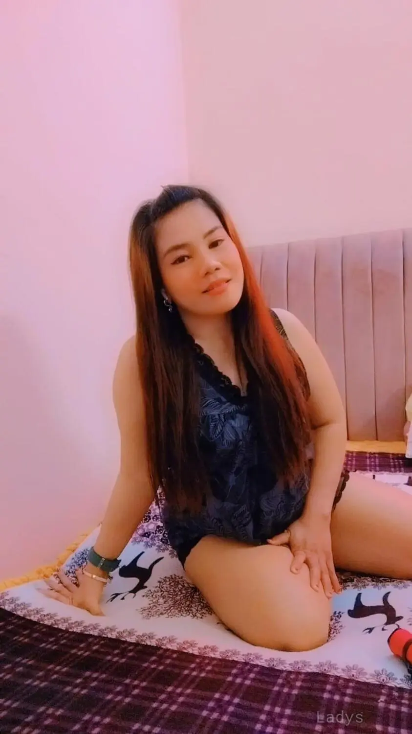 Angela, 24 years old Riyadh escort girl with big tits, height 150 sm, Weight  kg