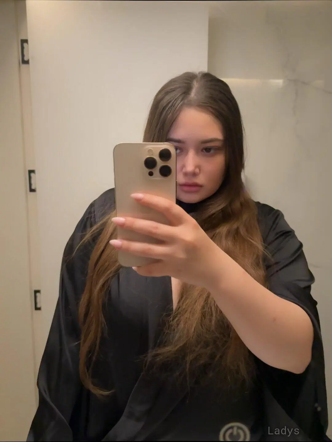 Kira, 24 years old Riyadh escort girl with big tits, height 175 sm, Weight  kg