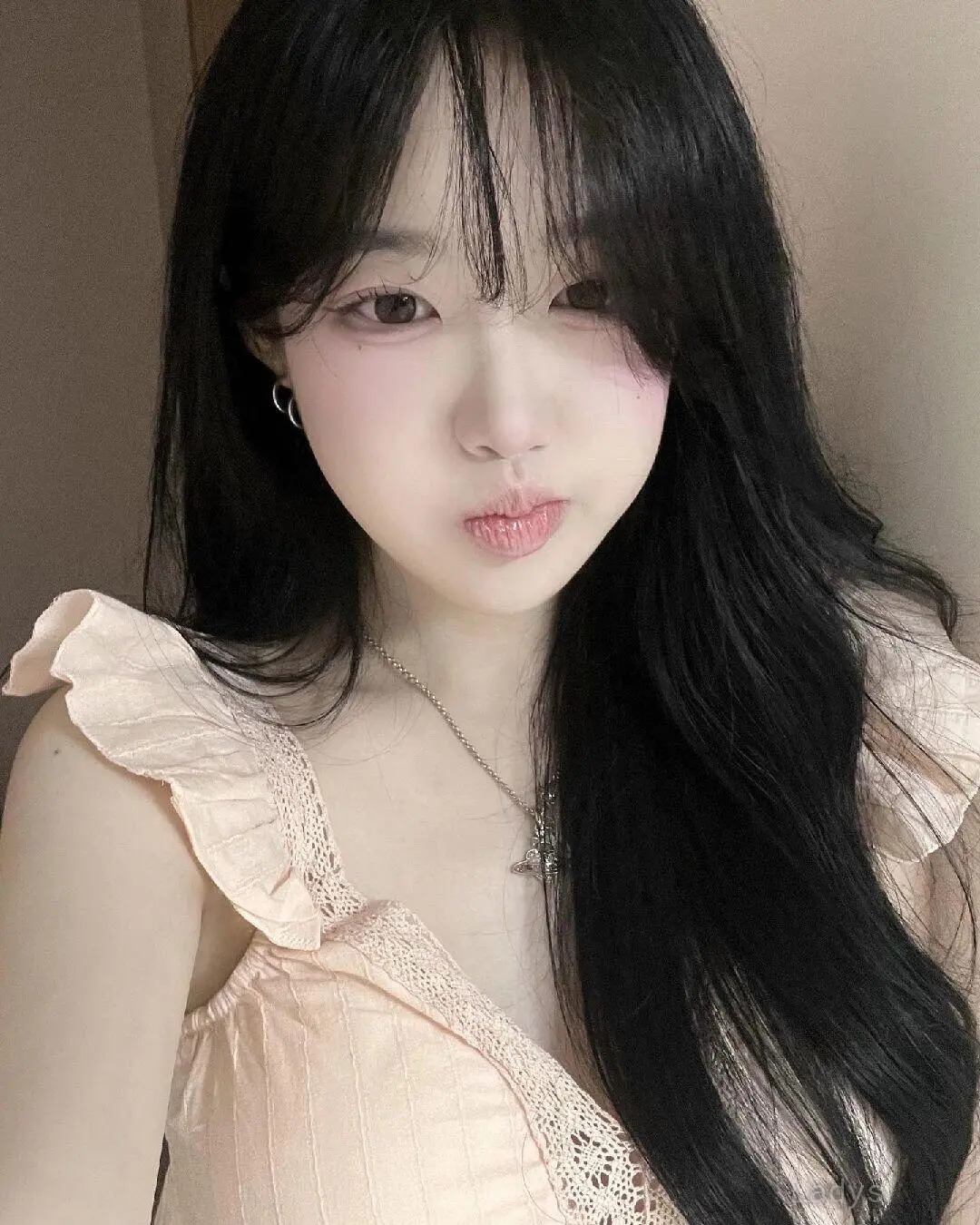 Marry, 23 years old Riyadh escort girl with big tits, height 165 sm, Weight  kg
