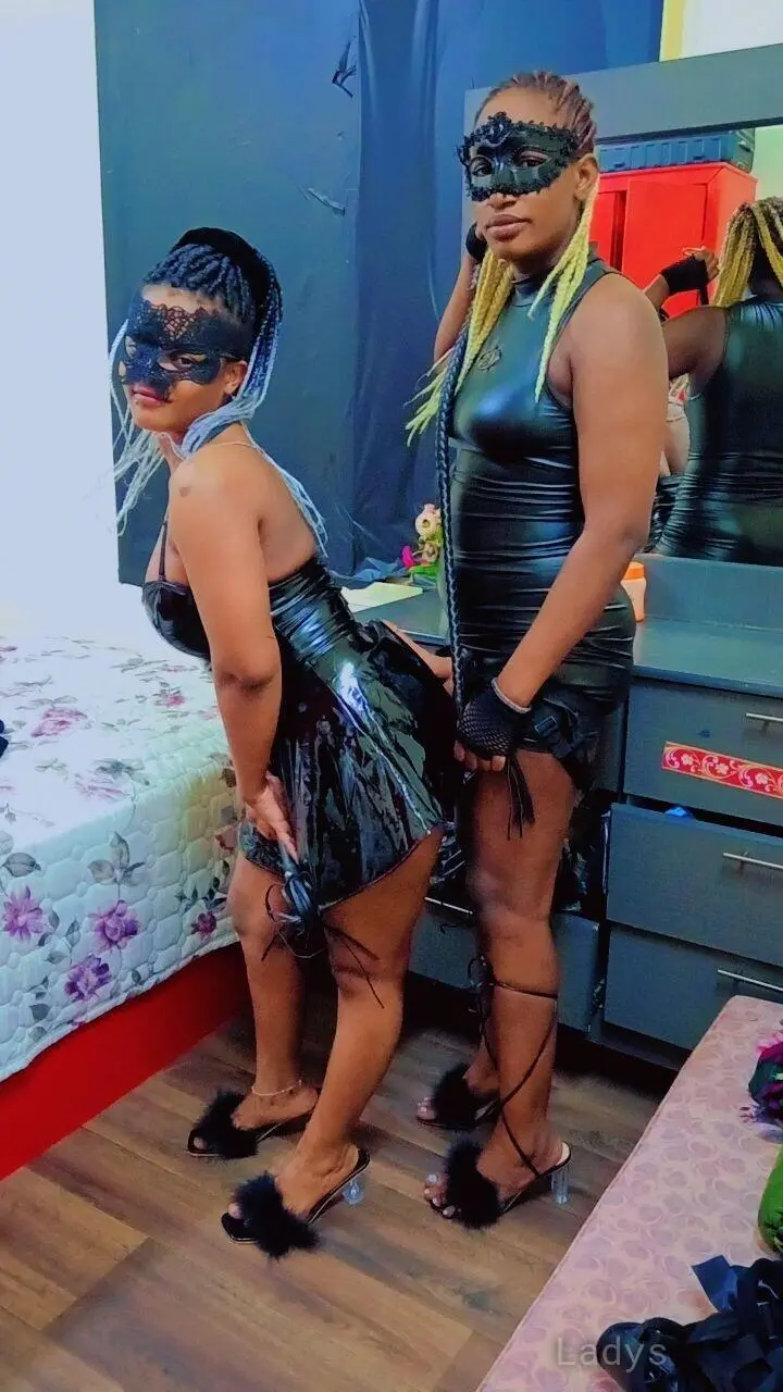 Maya, 23 years old Riyadh escort girl with big tits, height 156 sm, Weight  kg