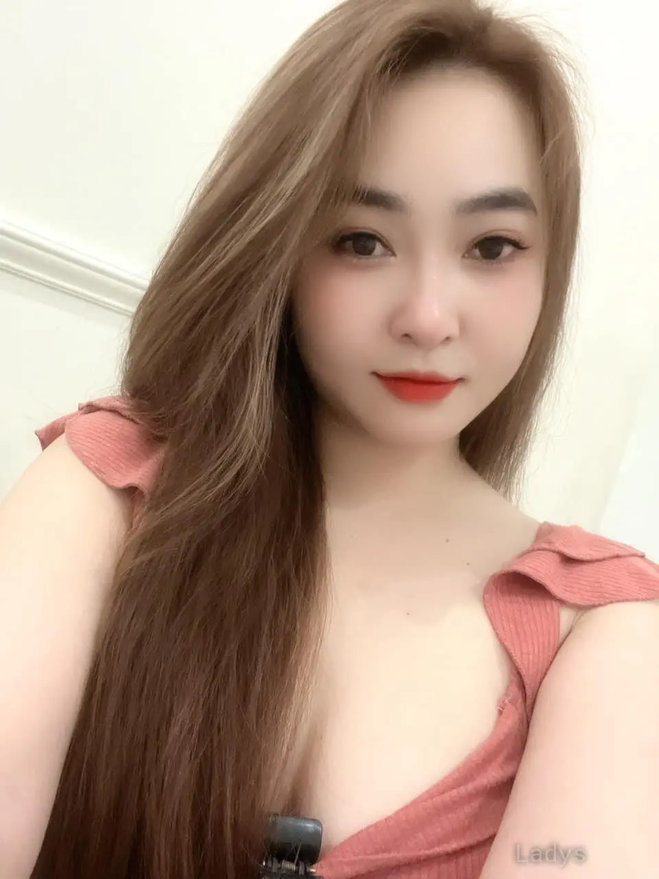 Merry, 24 years old Riyadh escort girl with big tits, height 165 sm, Weight  kg