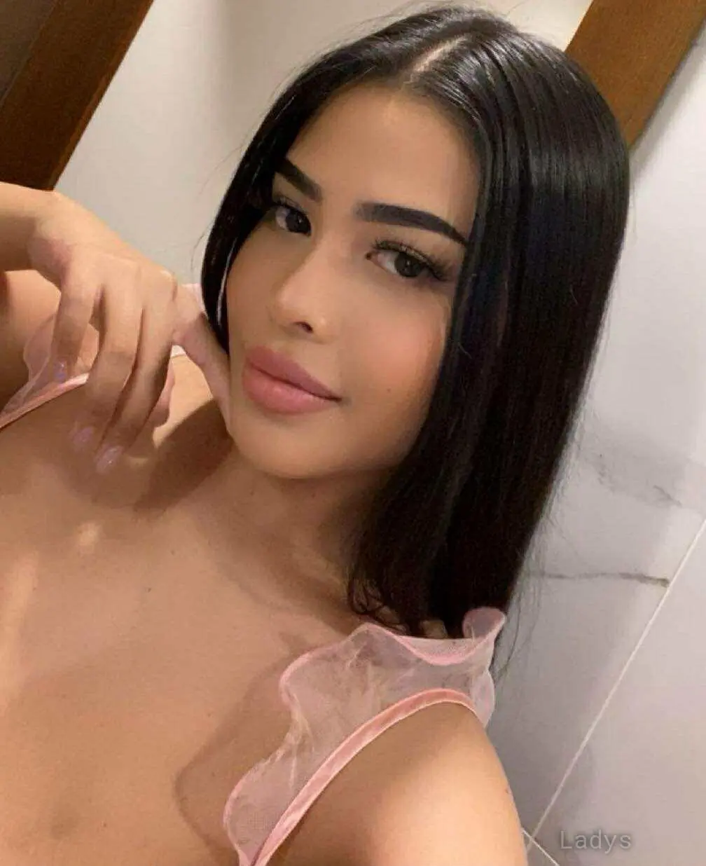 Mesa, 27 years old Riyadh escort girl with big tits, height 160 sm, Weight kg