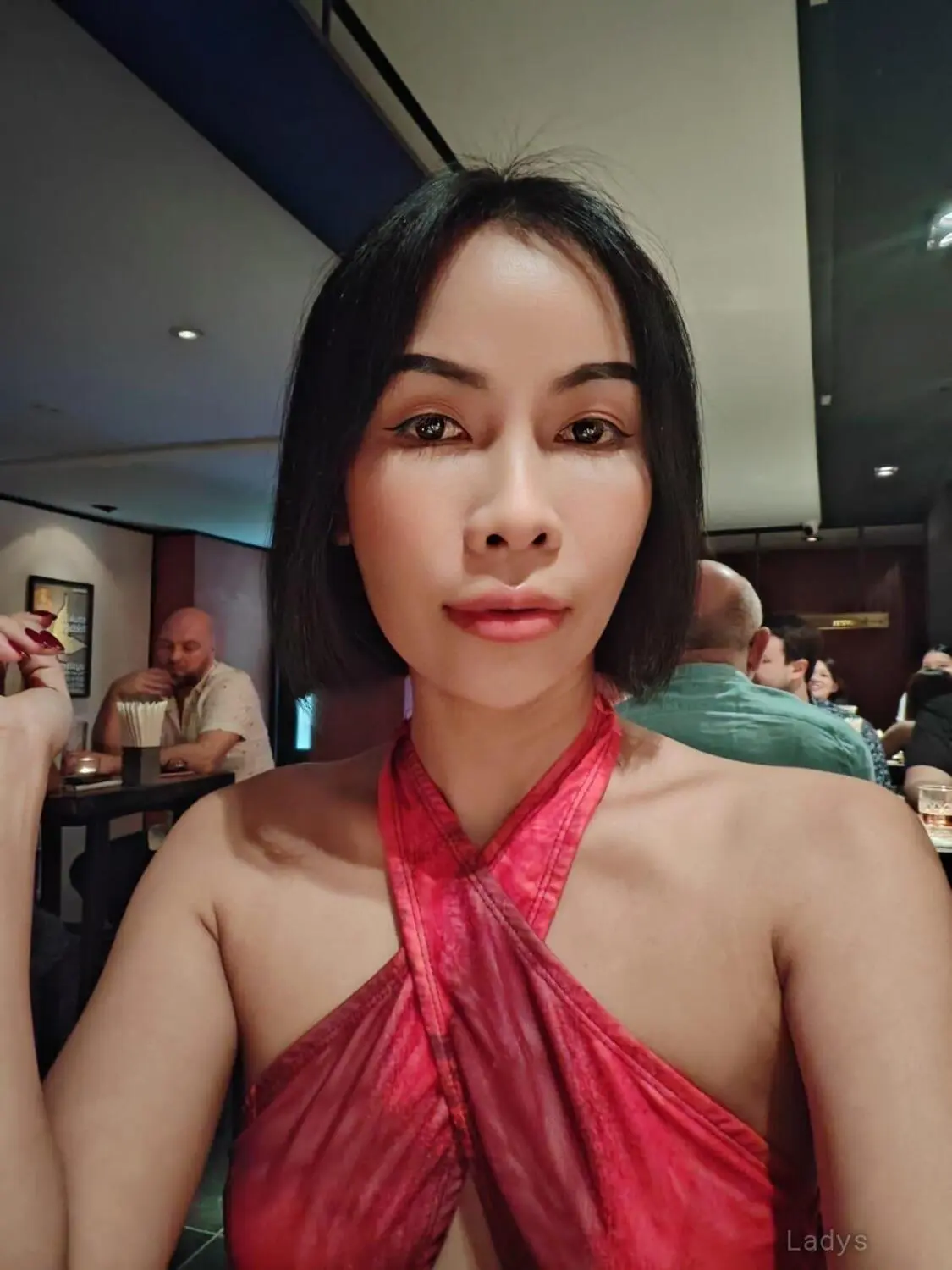 Momo, 25 years old Riyadh escort girl with big tits, height 165 sm, Weight kg