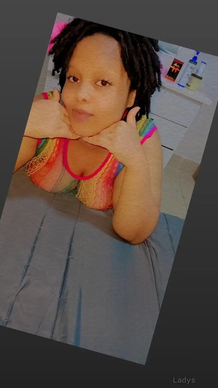 Rylee, 21 years old Riyadh escort girl with big tits, height 156 sm, Weight kg