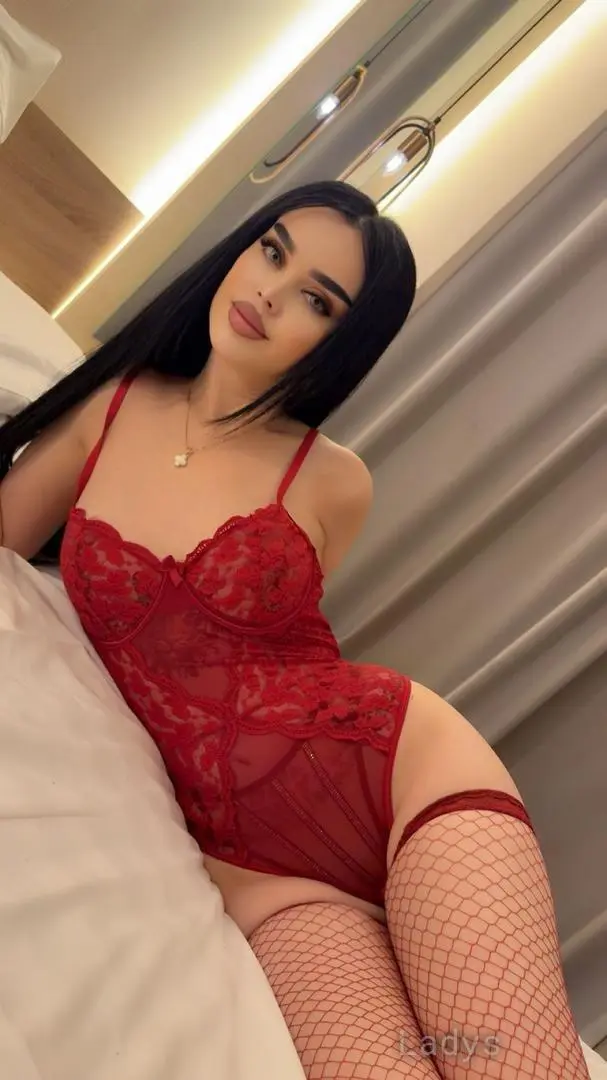 Sevda, 28 years old Riyadh escort girl with big tits, height 171 sm, Weight kg