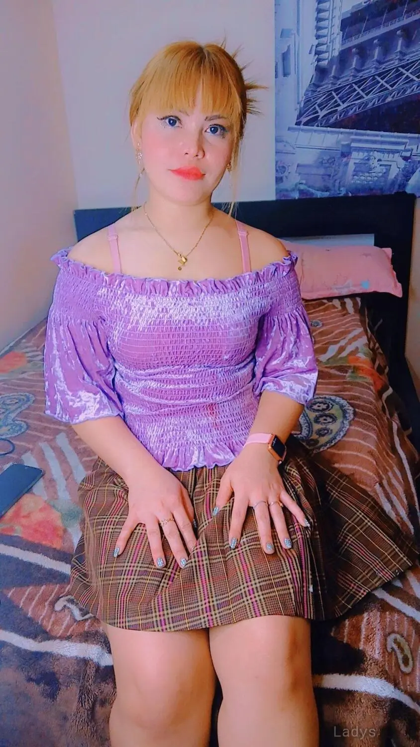ShenaBae, 22 years old Riyadh escort girl with big tits, height 154 sm, Weight  kg
