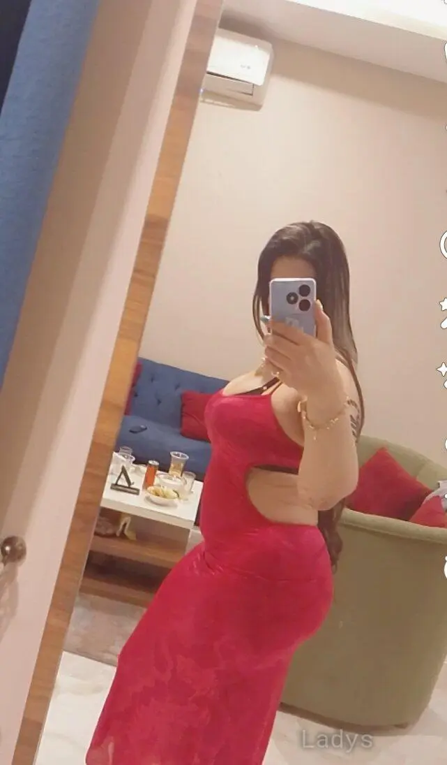 Adeline, 30 years beautiful nude Riyadh escorts girl, height 174 sm, Weight  kg