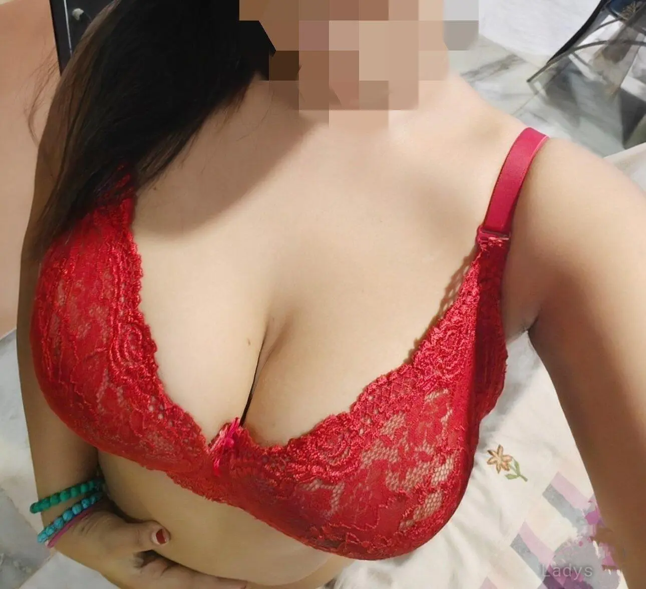 Celeste, 26 years beautiful nude Riyadh escorts girl, height sm, Weight kg