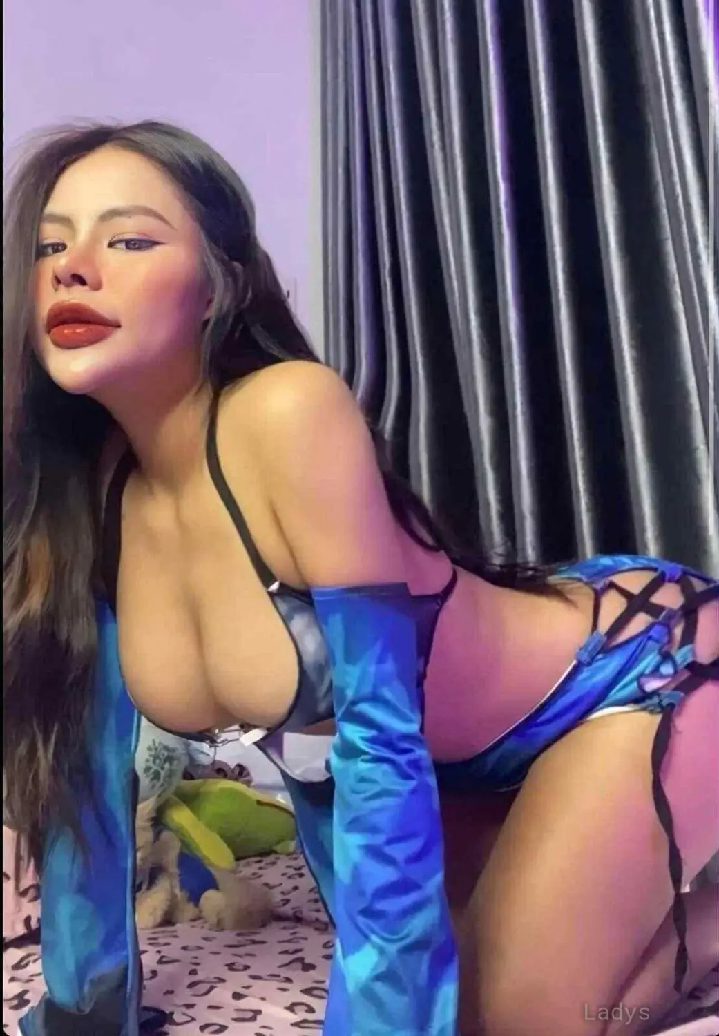 Jessica, 20 years beautiful nude Riyadh escorts girl, height 196 sm, Weight  kg
