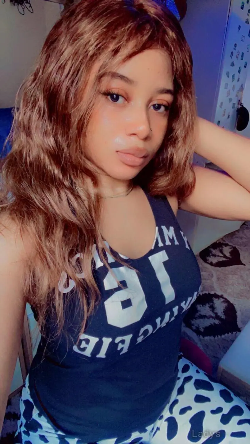 Lilyn, 26 years beautiful nude Riyadh escorts girl, height  sm, Weight  kg
